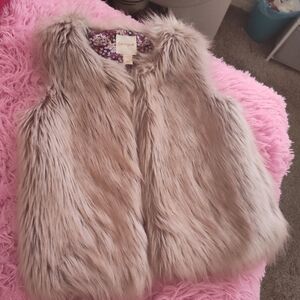 Girls faux fur vest